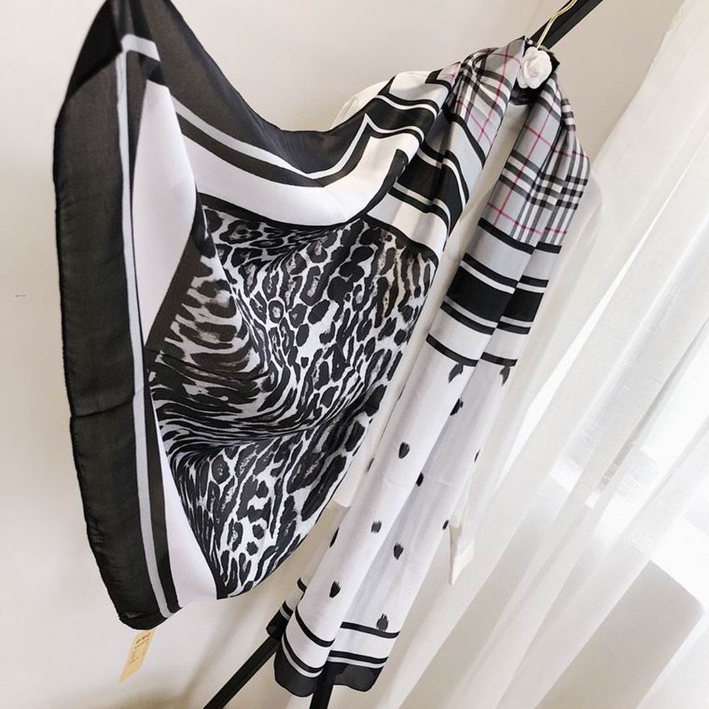 B**rry scarf